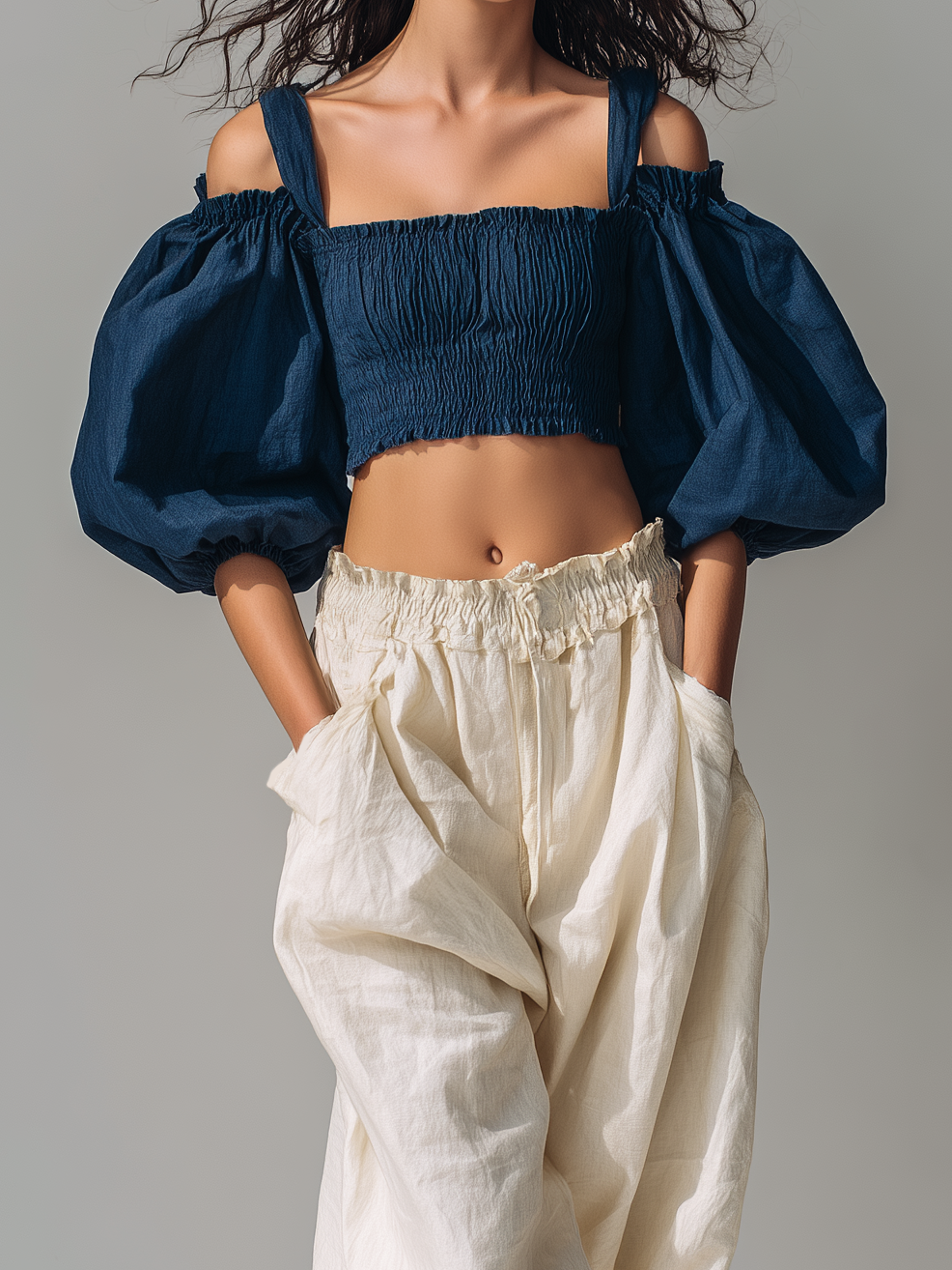 Women's Casual Navy Blue Cotton-Linen Puff-Sleeve Top Paired With Beige Cotton-Linen Mid-Length Shorts MDZ1623D4LXY
