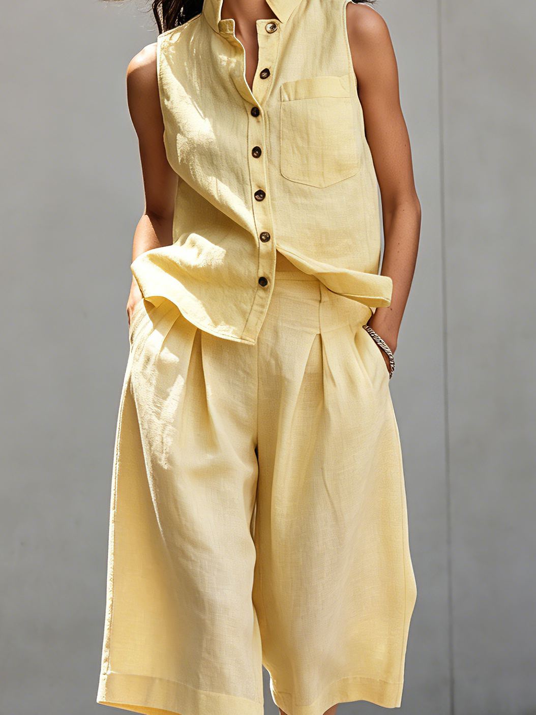 Women's Casual Yellow Cotton-Linen Sleeveless Crew-Neck Top Paired With Mid-Length Pants MDZ1741D8LXY