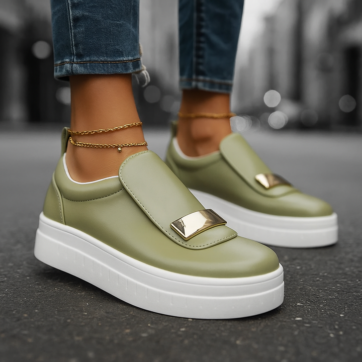 Brigitte & Diane | Heritage Collection Platform