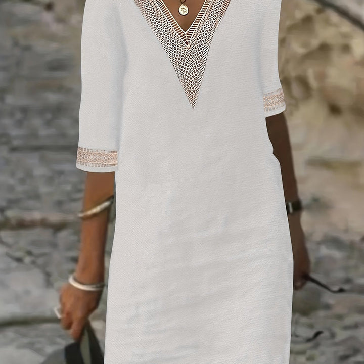 Dentelle | V-Neck Lace Short Sleeve Dress