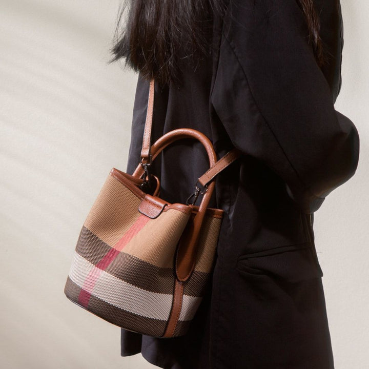 Chant de Rose Handbag
