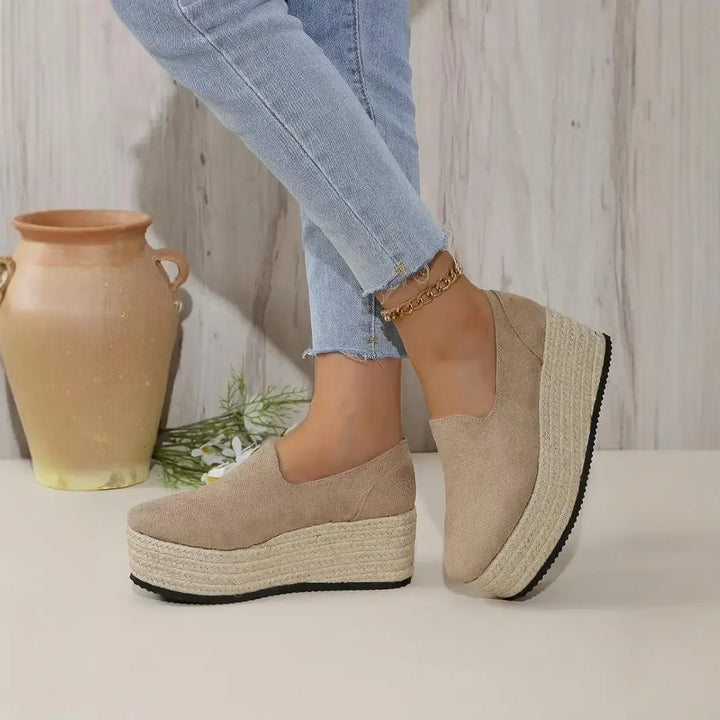 Brigitte & Diane | Unique Rise Platforms