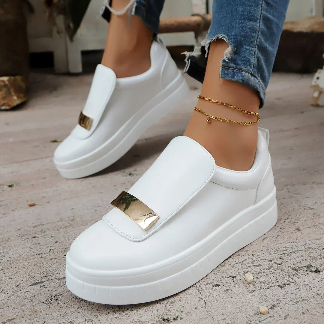 Brigitte & Diane | Heritage Collection Platform