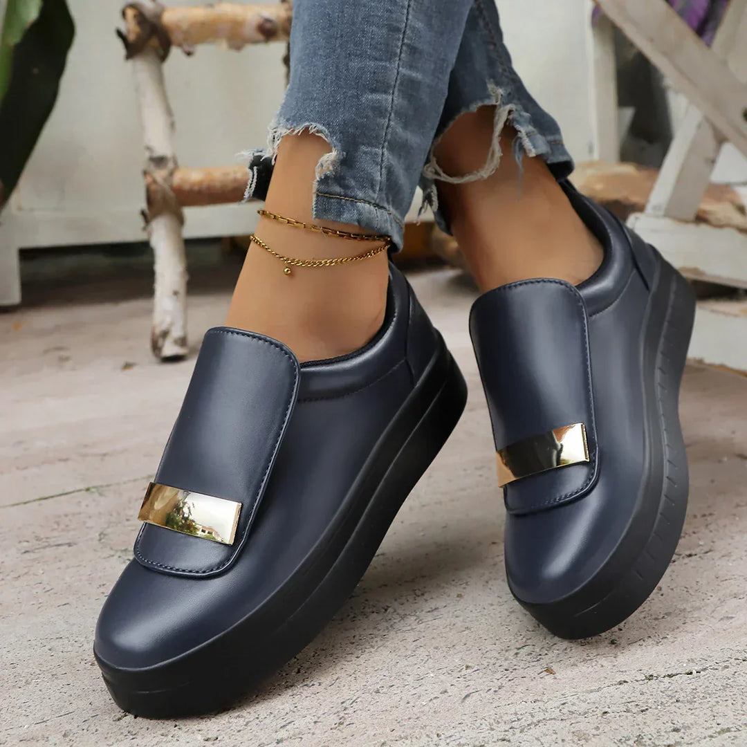 Brigitte & Diane | Heritage Collection Platform