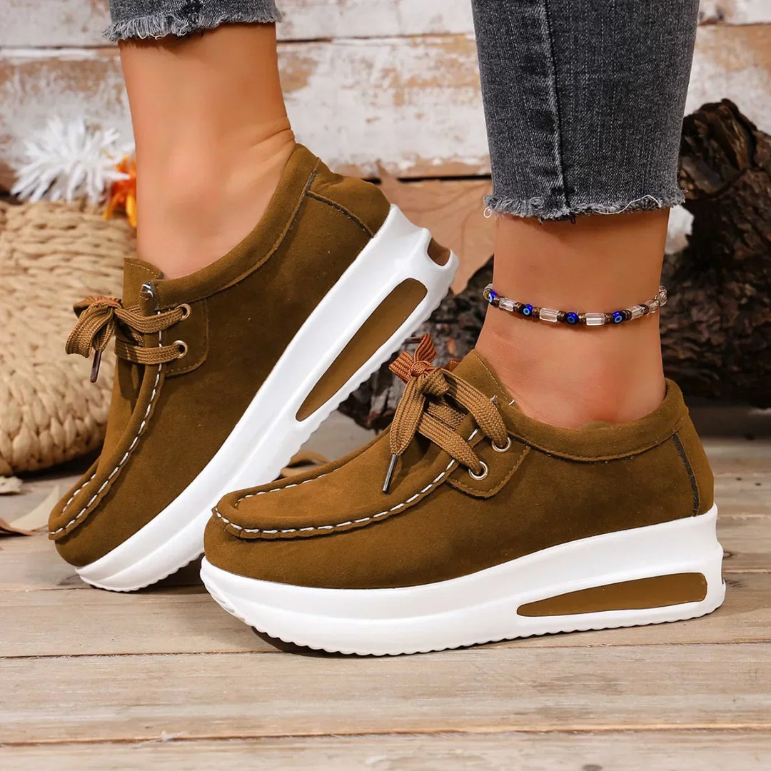 Ivy Manhattan | Minimalist Chic Shoe