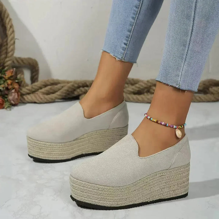 Brigitte & Diane | Unique Rise Platforms