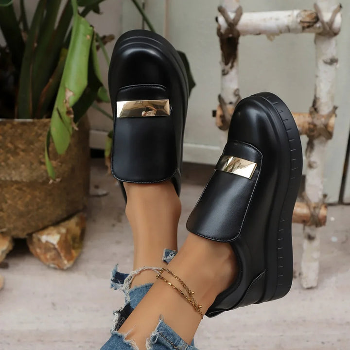 Brigitte & Diane | Heritage Collection Platform