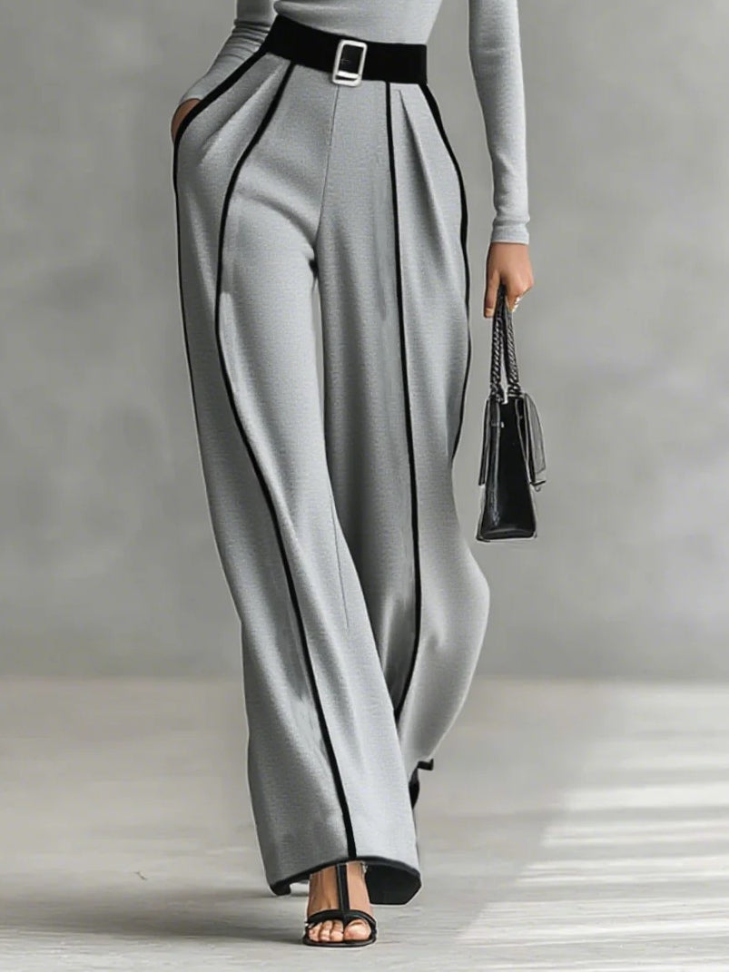 Vera™ || Elegant set with contrast detail