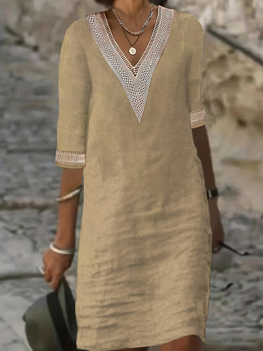 Dentelle | V-Neck Lace Short Sleeve Dress