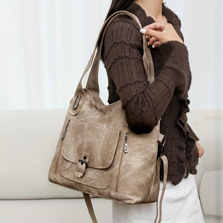 Elise | Always at hand — Practical Leather Bag