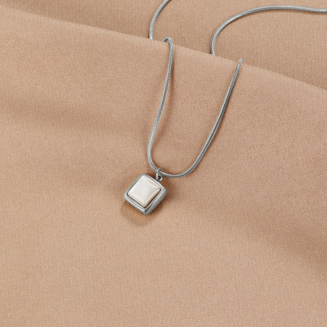 Riva Moonstone Pendant Necklace